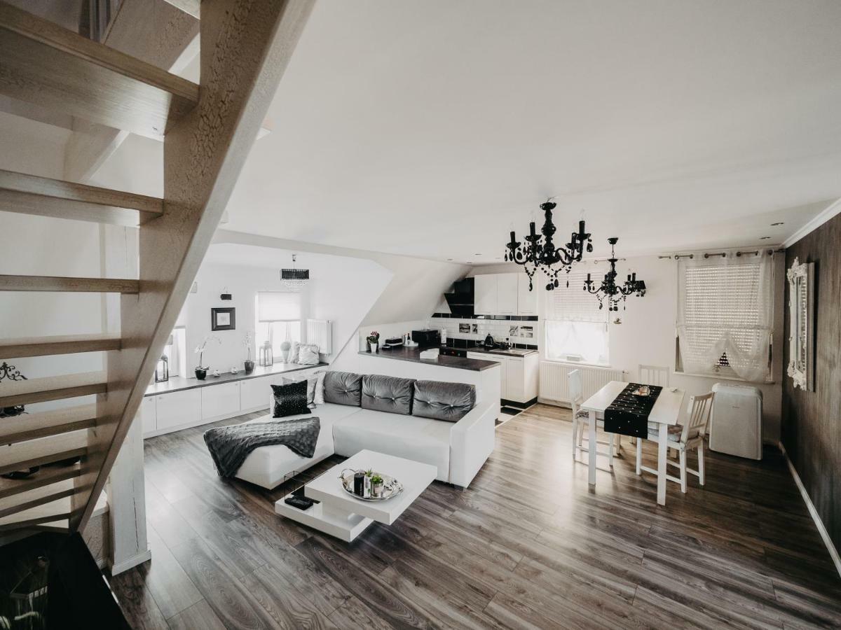 Apartament Rynek Pniewy Pniewy  Kültér fotó