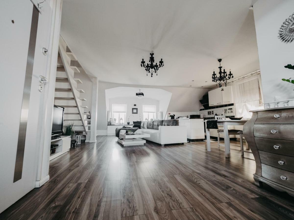 Apartament Rynek Pniewy Pniewy  Kültér fotó