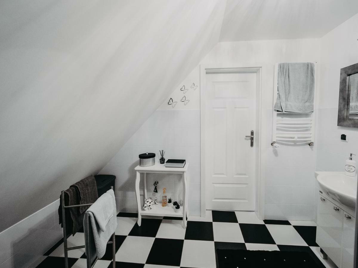 Apartament Rynek Pniewy Pniewy  Kültér fotó