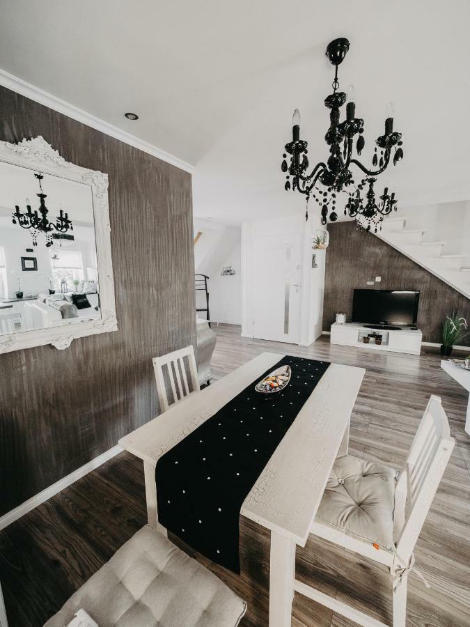Apartament Rynek Pniewy Pniewy  Kültér fotó